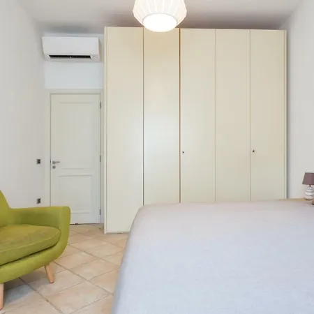 Explore The Amalfi Coast From A Cosy In Centre Lägenhet